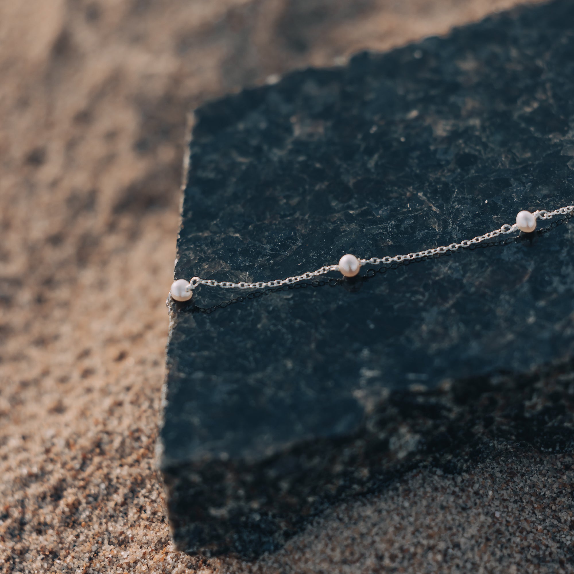 Cat Meffan Pearl Choker